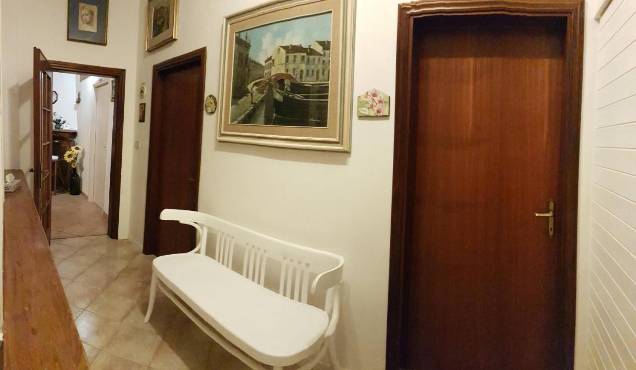 Queen Elizabeth B&B - Affittacamere Argenta Esterno foto